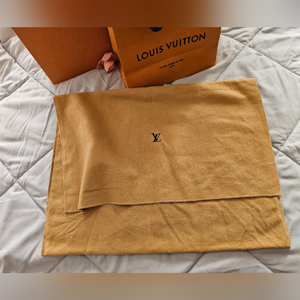 LouisVuitton Dust Bag( Envelop Flap cover 20 x 15 inches